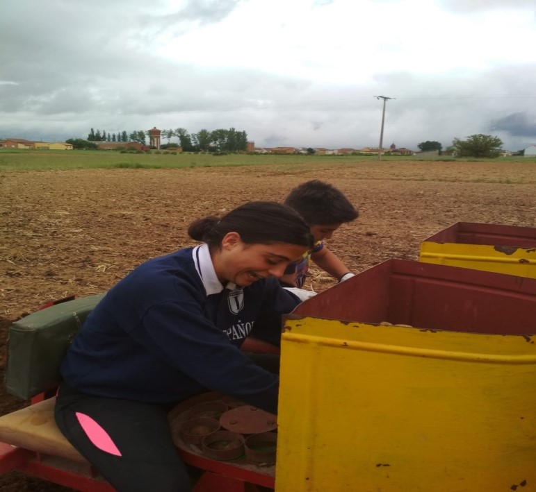 Foto España jovenes tractor